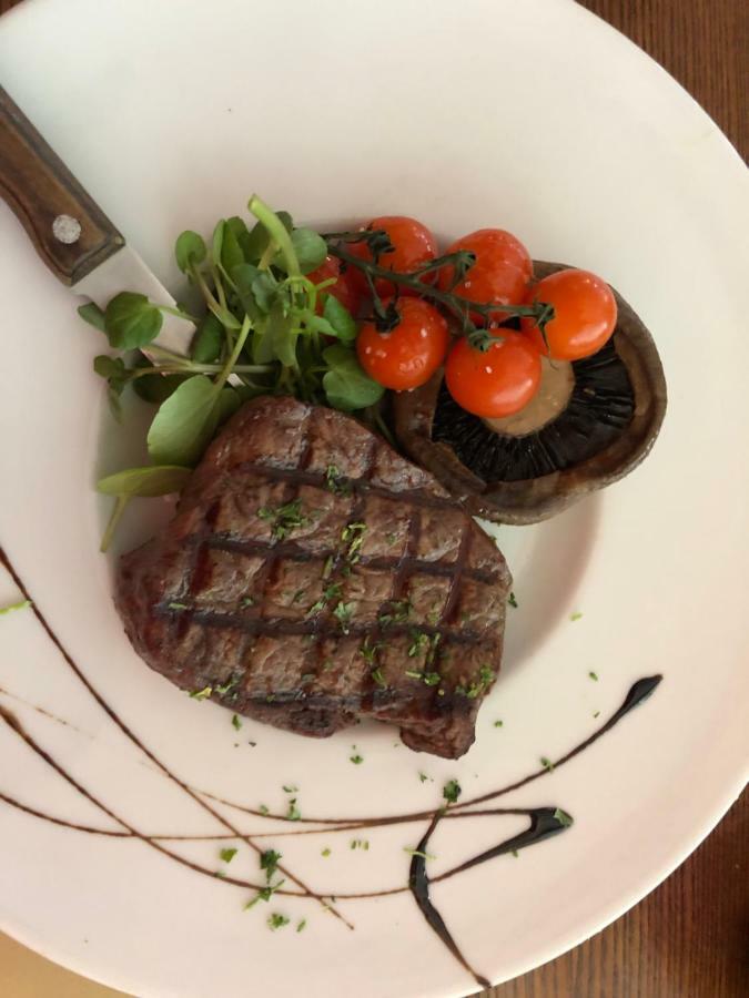 ברידג'נד The Masons Arms Hotel מראה חיצוני תמונה